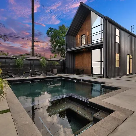 Poolside Loft: Great For Events-3